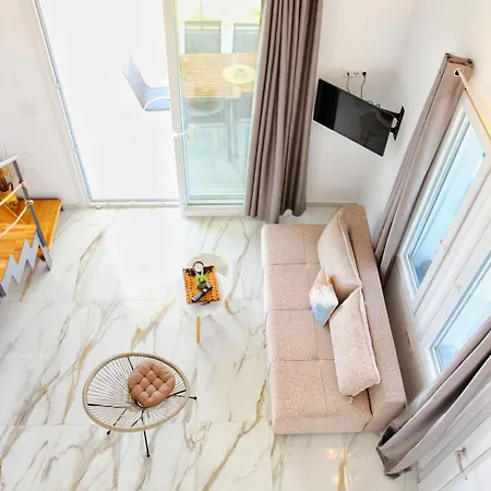 Loutra Case de vacanță Agia Paraskevi (Kassandra)