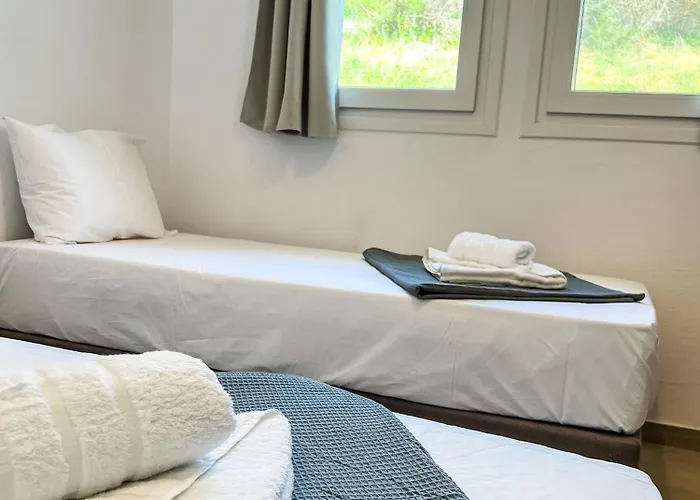 Loutra * Ajía Paraszkeví