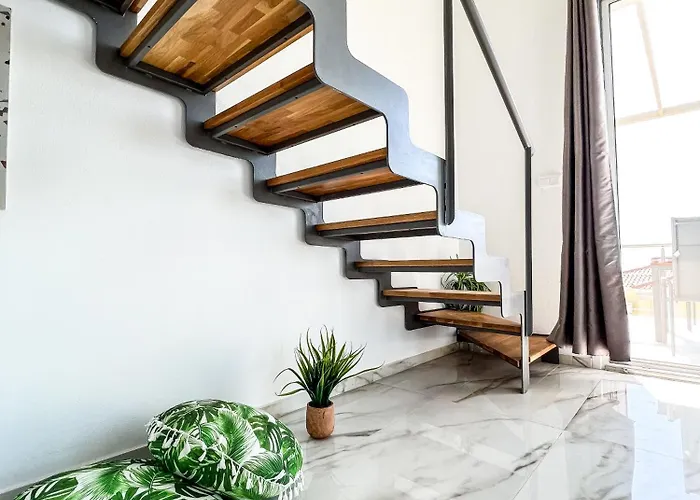 Loutra Nyaraló Ajía Paraszkeví