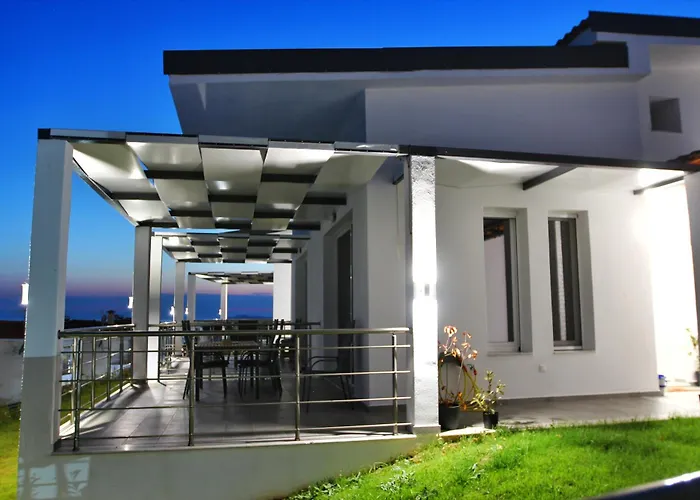 Nyaraló Loutra Ajía Paraszkeví