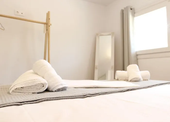 Loutra Nyaraló Ajía Paraszkeví